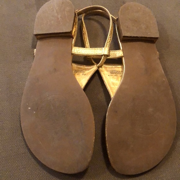Tory Burch Britton Metallic Thong Sandals 8 - Picture 5 of 9